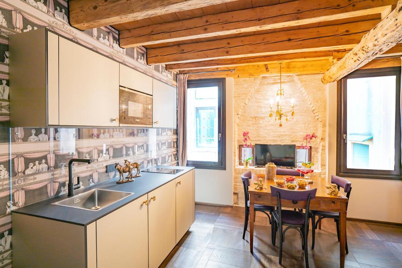 Corte Rubbi 8 Luxury Two-Bedroom Apartment -Dimora Italia - Βενετία Εξωτερικό φωτογραφία